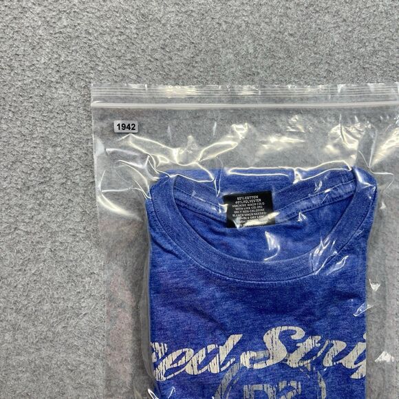 Red Stripe Beer T-Shirt Men’s Medium Blue Graphic Front Back Hits Jamaica - Picture 9 of 9